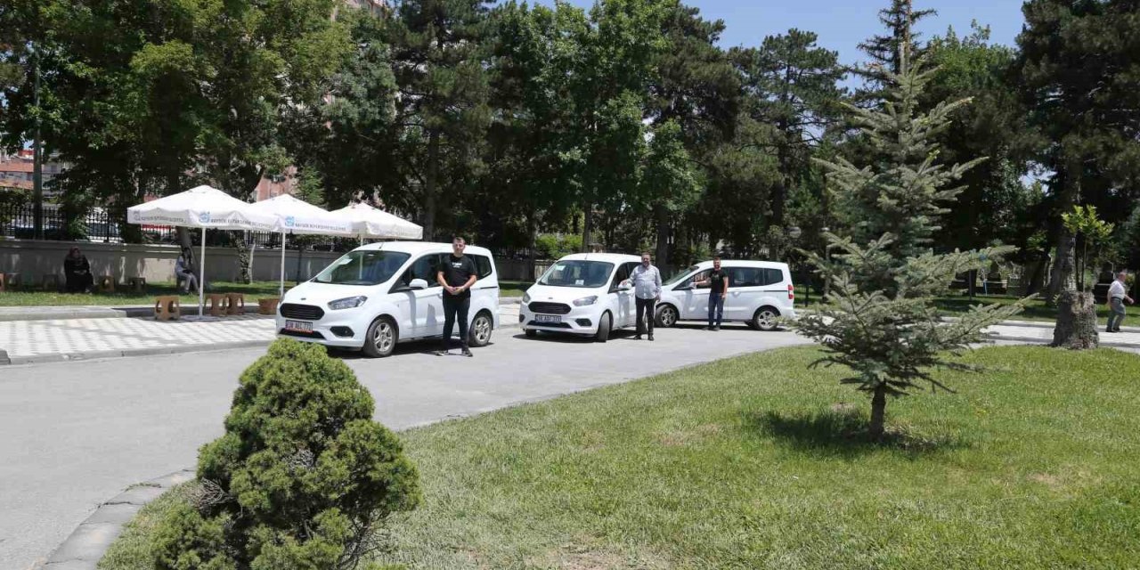 Büyükşehir’in mezarlık içi ücretsiz ulaşım hizmeti tam not aldı