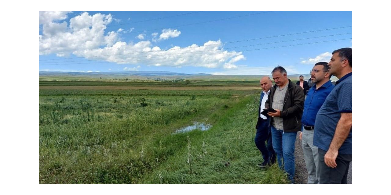 AK Parti milletvekili Çalkın, doludan zarar gören Akyaka’da