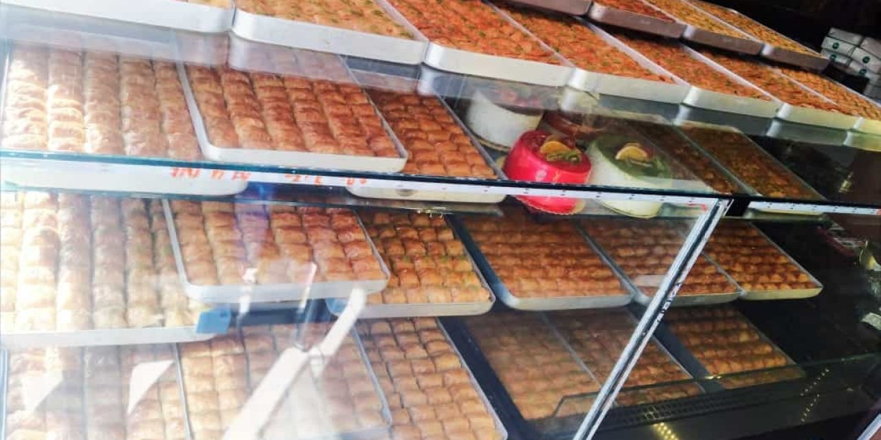 Kars’ta tatlıcılarda bayram yoğunluğu
