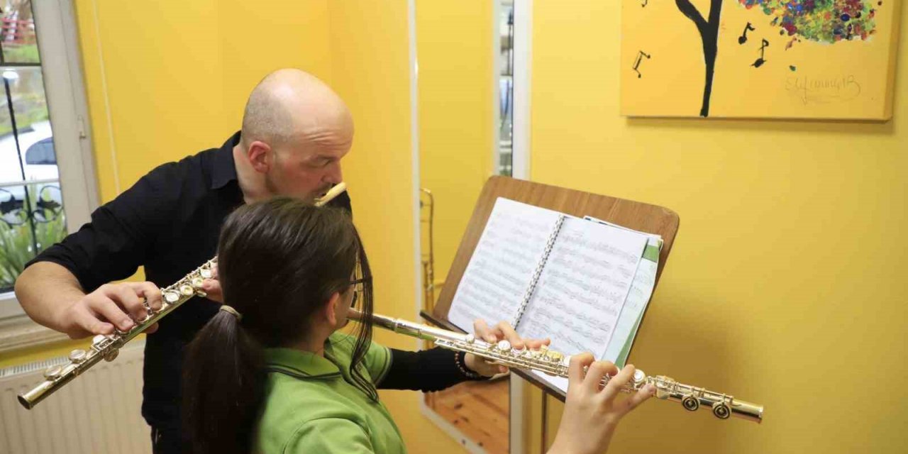 Şile Belediyesi Müzik Okulu’nun yıldızları konservatuvar yolunda parlıyor