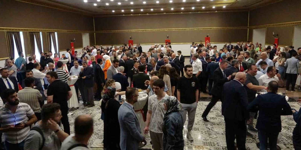 Isparta’da bayramlaşma programı