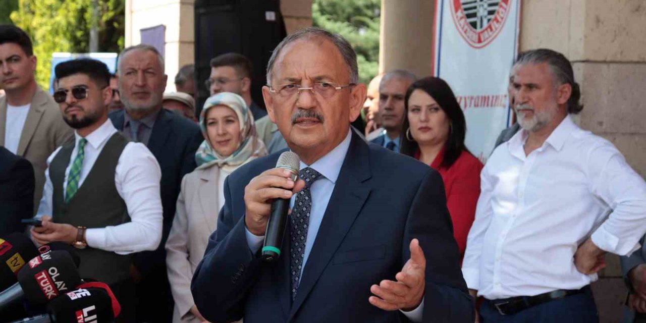 (Düzeltme) Bakan Özhaseki: "Sene sonuna kadar 311 bin kalıcı konutun ihalesi tamamlanacak"