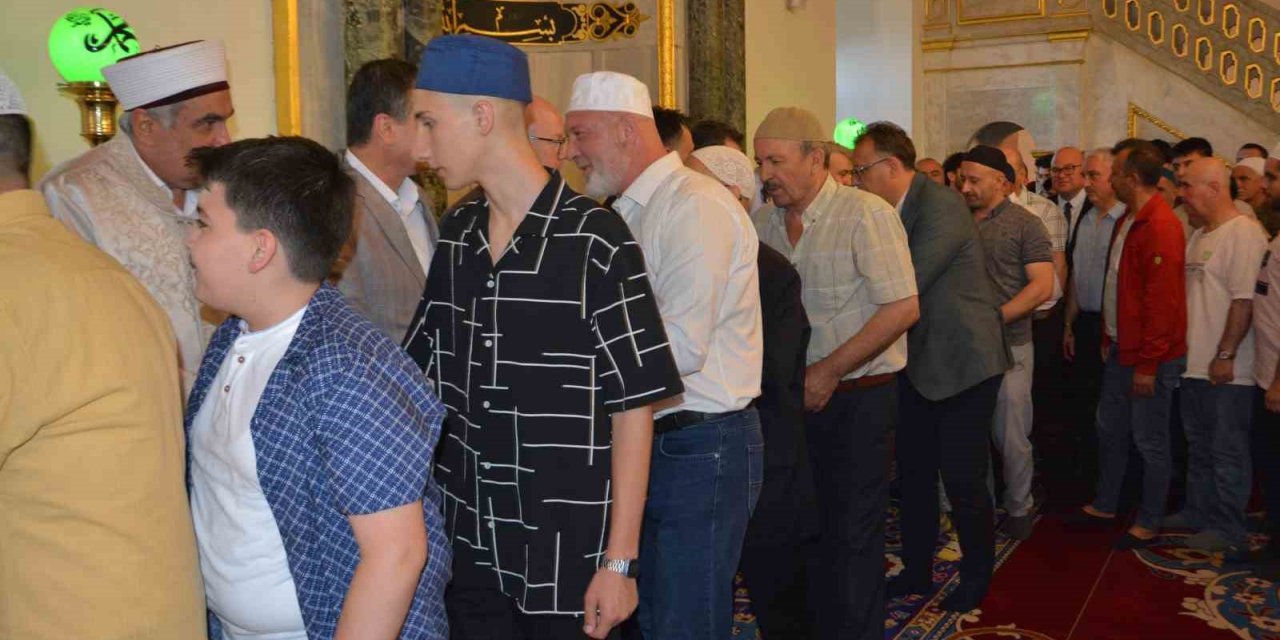 Balıkesir bayram namazında Zağnospaşa’da buluştu