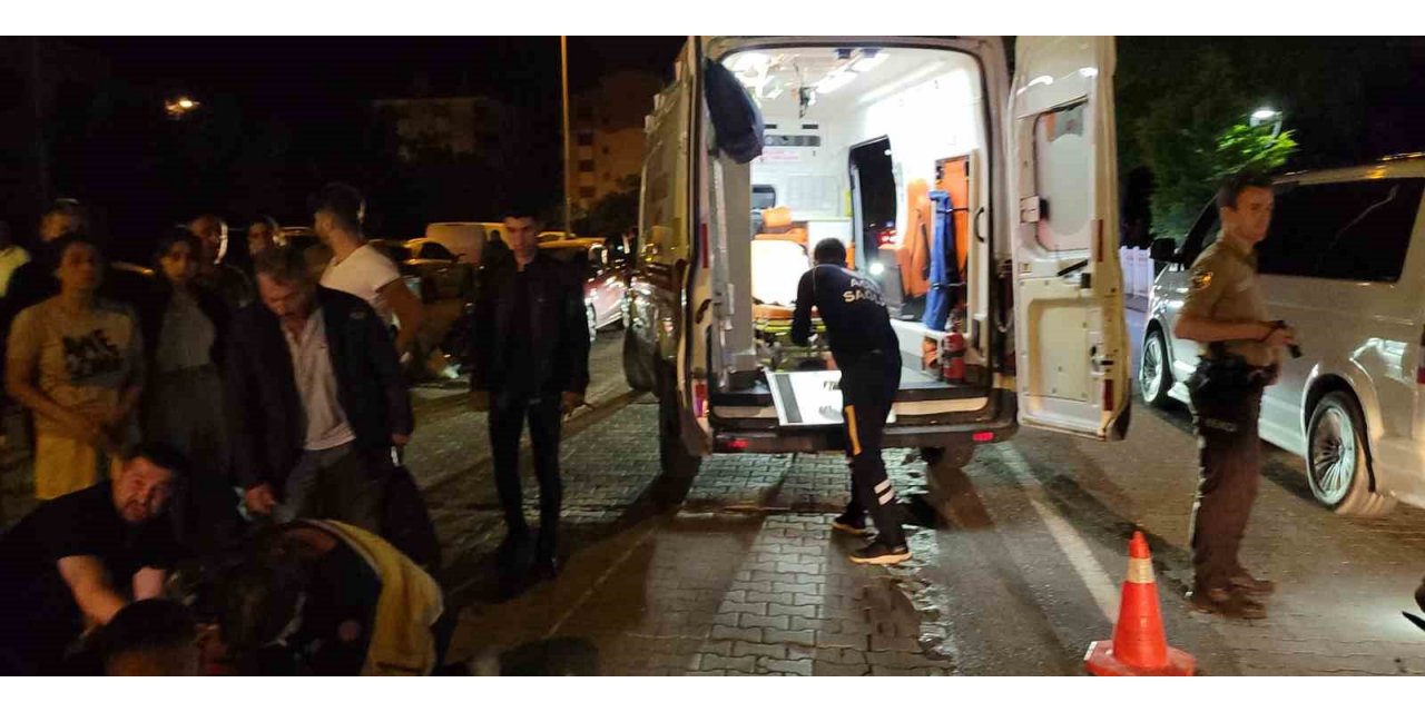 Motosiklet köpeğe çarptı: 2 yaralı