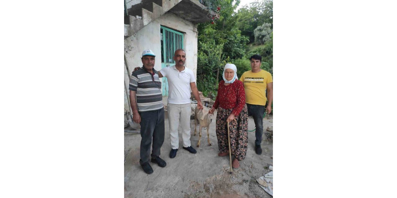 Aydın Ülkü Ocakları şehit ailelerini unutmadı