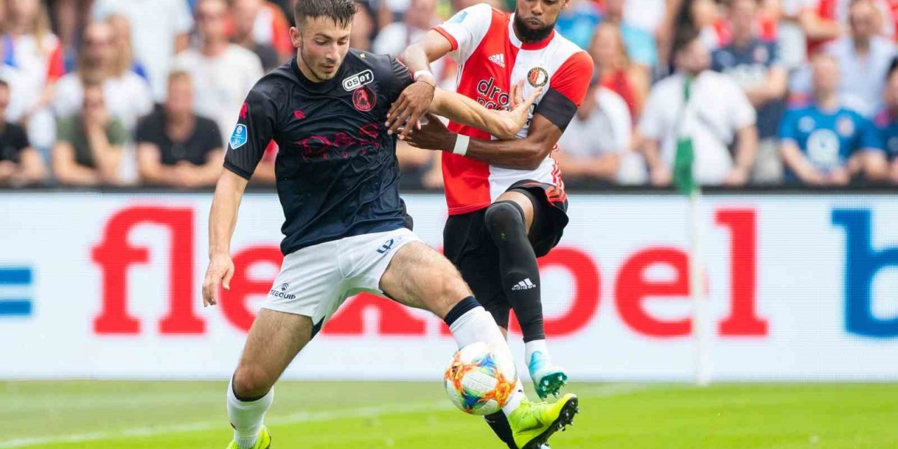 Beşiktaş’ta trasnfer hareketliliği sürüyor