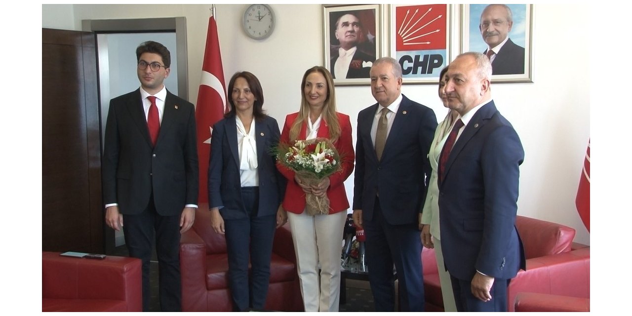 MHP heyetinden CHP’ye bayram ziyareti