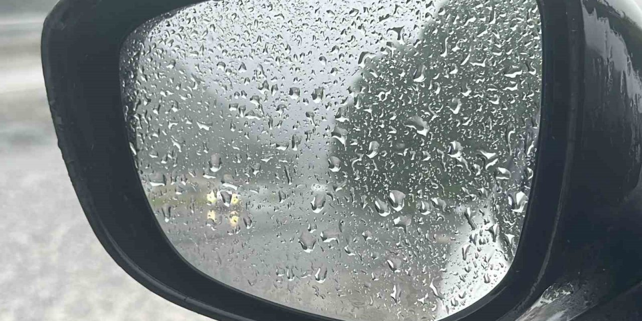 Düzce’de sağanak etkili oluyor