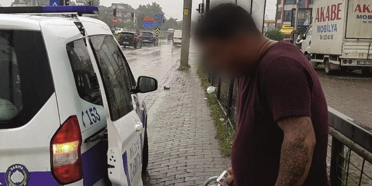Zabıtaların yakaladığı dilenci yürüteçle geldi, yürüyerek çıktı