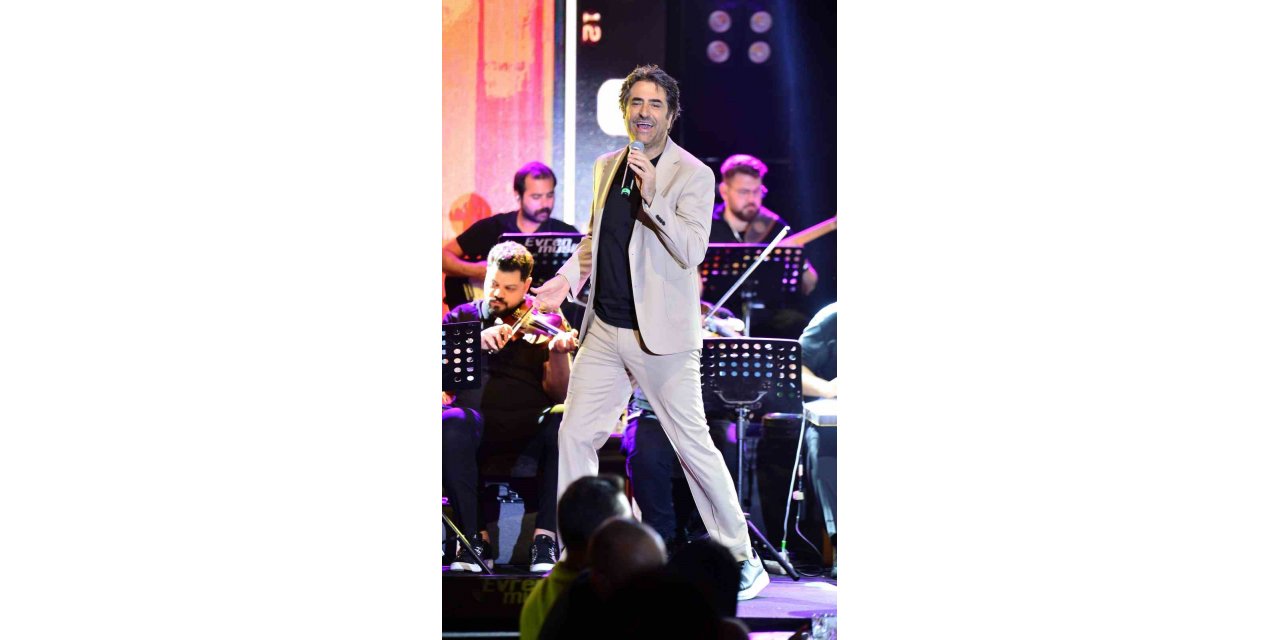 Ünlü sanatçıdan hayranlarına müjde