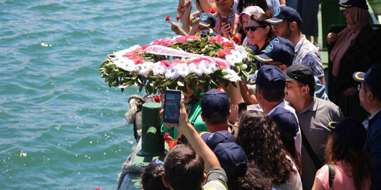 Giresun’da Denizcilik ve Kabotaj Bayramında 102 yıl önce batan gemideki şehitler anıldı