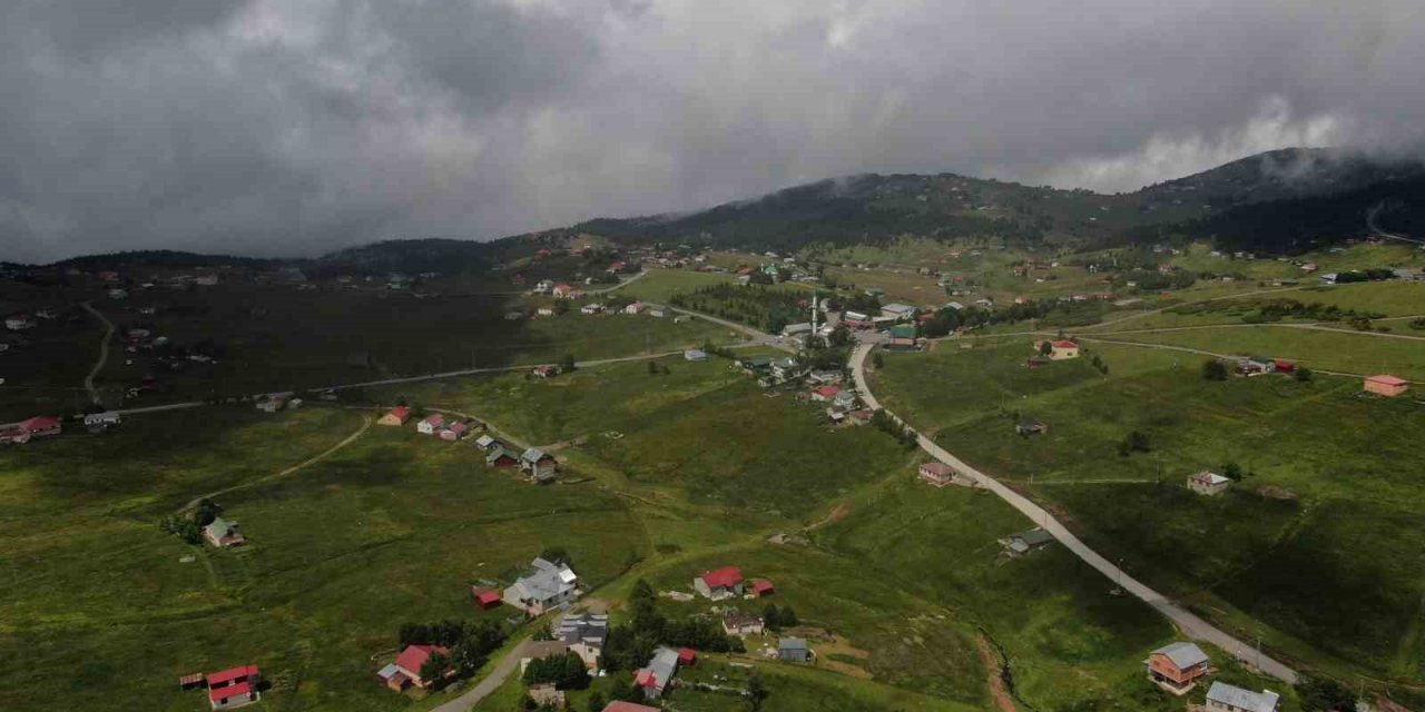 Kurban Bayramı tatilinde Haçka Yaylası’na ziyaretçi akını