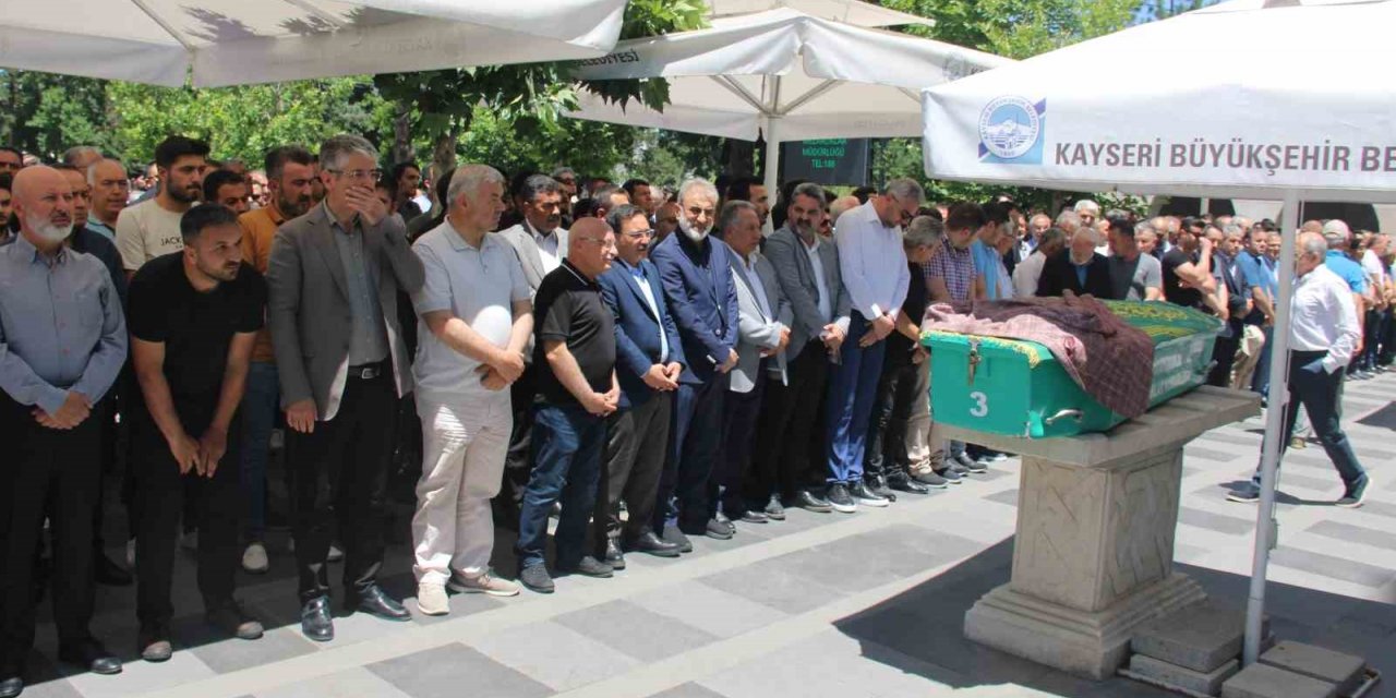 AK Parti İl Başkan Yardımcısı Arıkan Son Yolculuğuna Uğurlandı