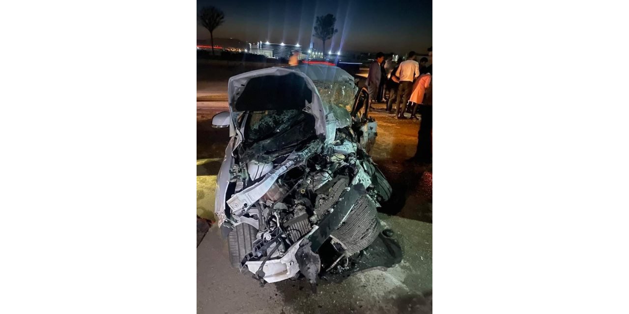 Başkentte halk otobüsü ile otomobil çarpıştı: 1 ölü