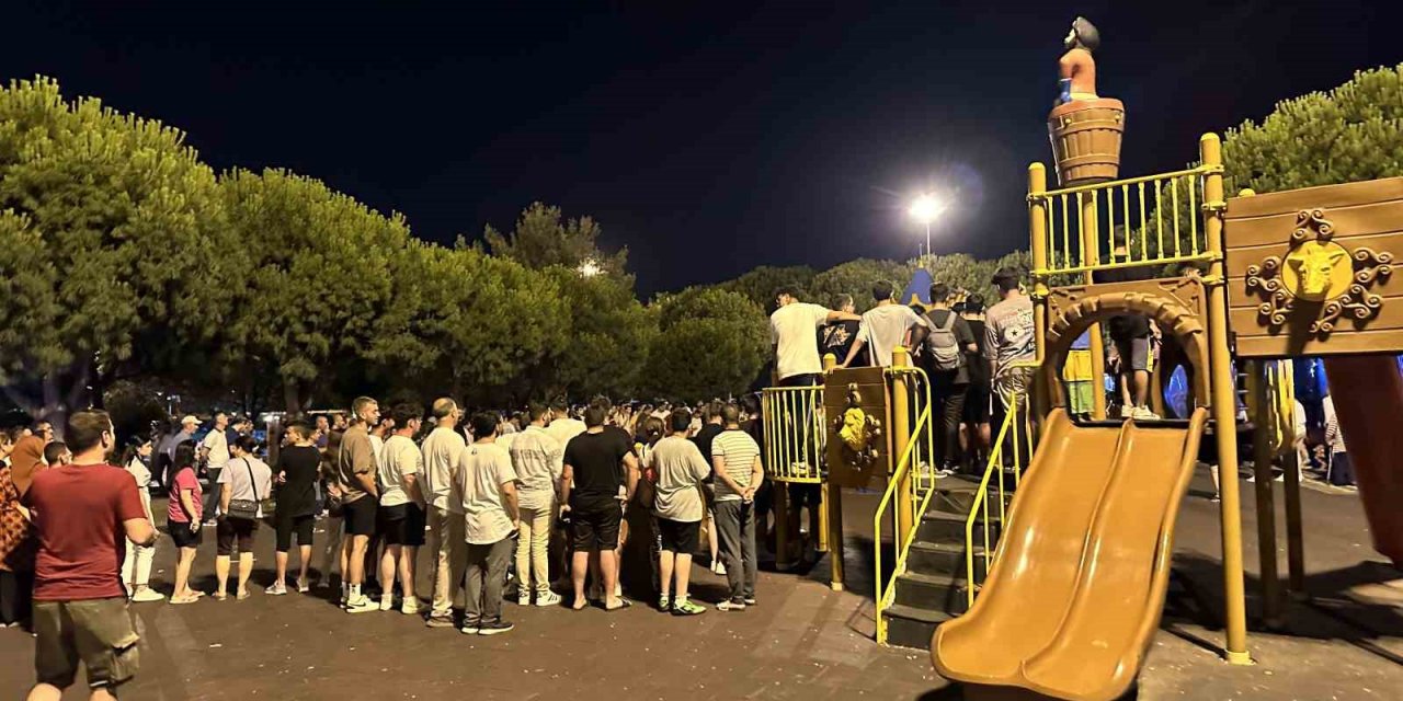 Çocuk parkında silahla yaralanan şahıs hayatını kaybetti