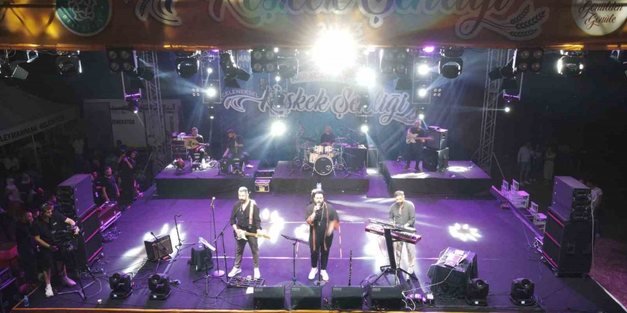 Sakiler grubu Tekirdağ’da konser verdi