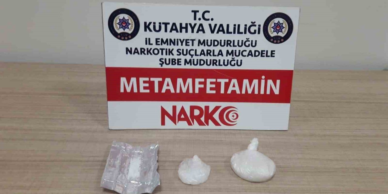 Kütahya’da durdurulan araçta uyuşturucu ele geçirildi