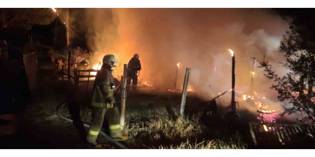 Edremit’te saya yangını