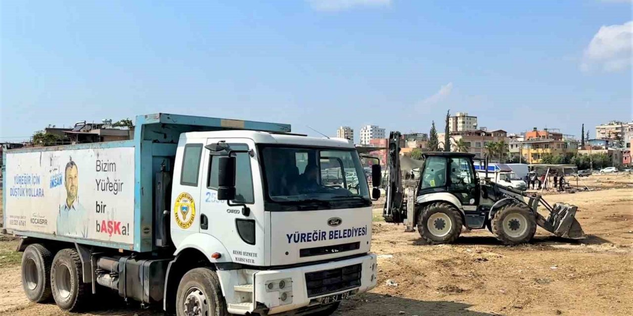 Yüreğir’de bayram sonrası yoğun temizlik