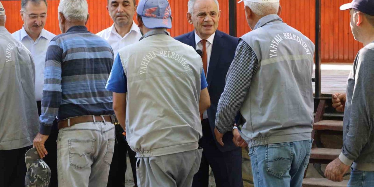 Yahyalı Belediyesi’nde bayramlaşma programı yapıldı