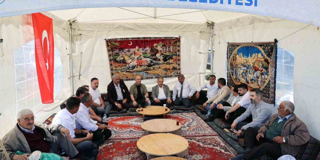 Çatakdere ve Başakpınar’da Hem Bayramlaşma Hem Şenlik