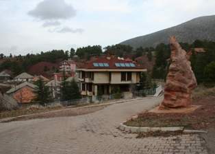 Konya'da tekstil zengini köy