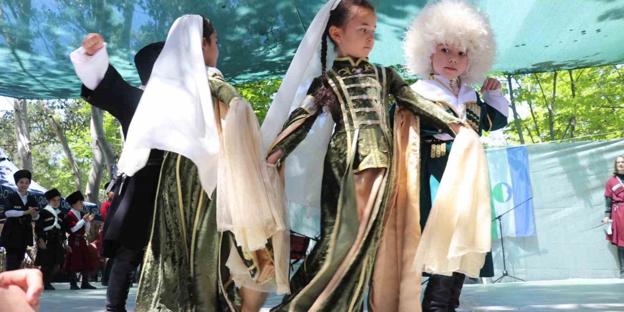 Eskişehir’de Kafkas şenliği