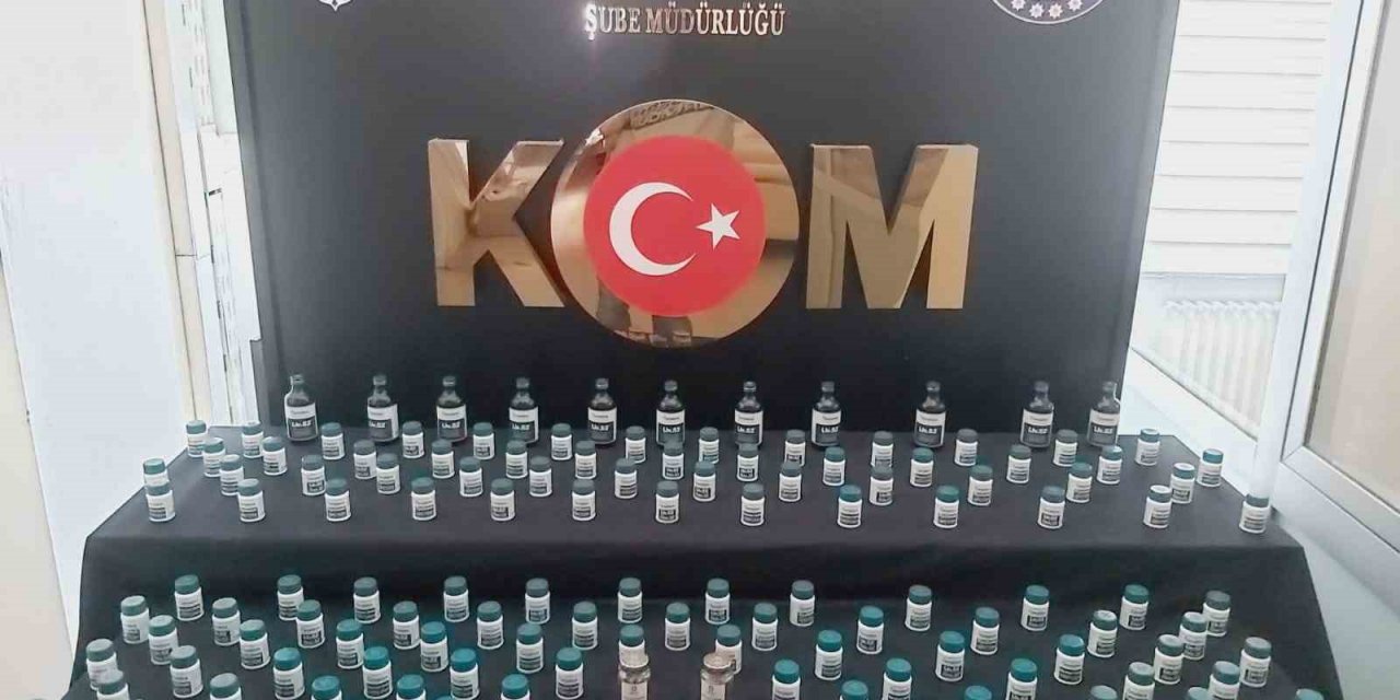 Denizli’de kaçak tütün ve cinsel içerikli hap operasyonu