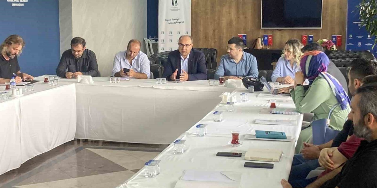 MYO akademisyenlerine proje yazma eğitimi verildi