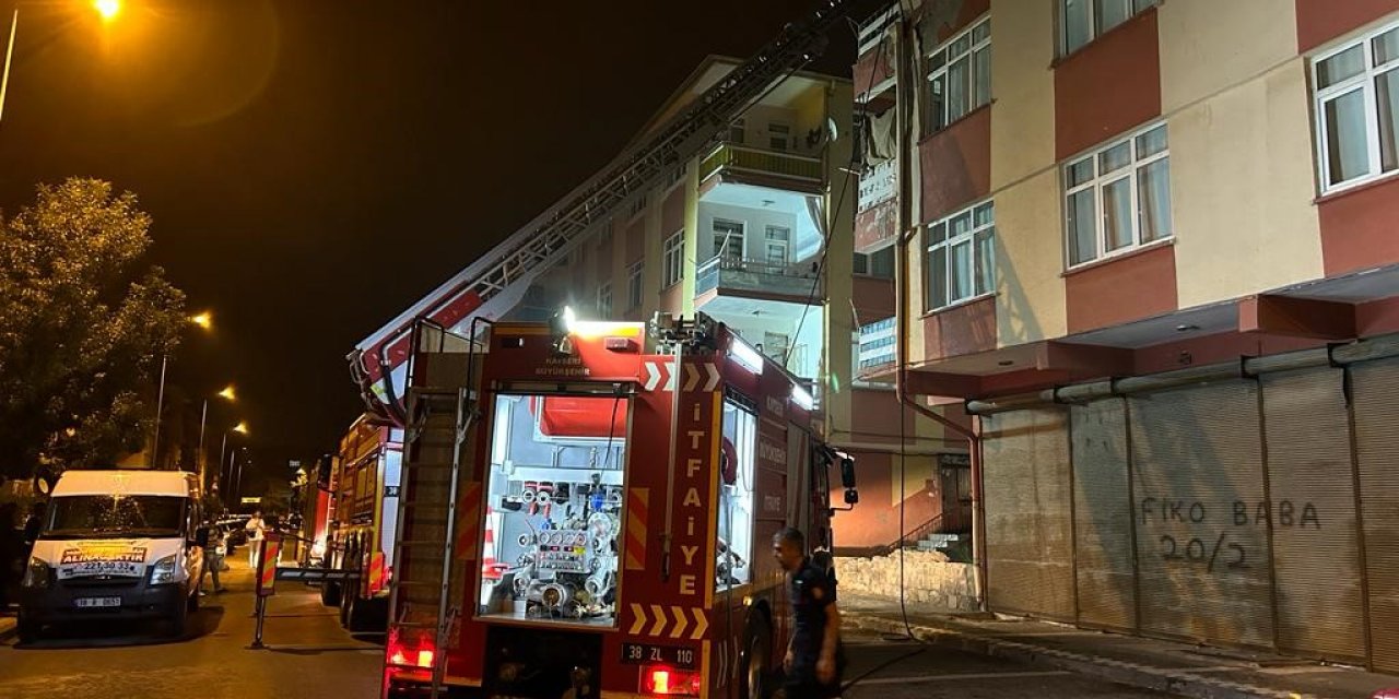 İkamette çıkan yangın 1 saatte söndürüldü