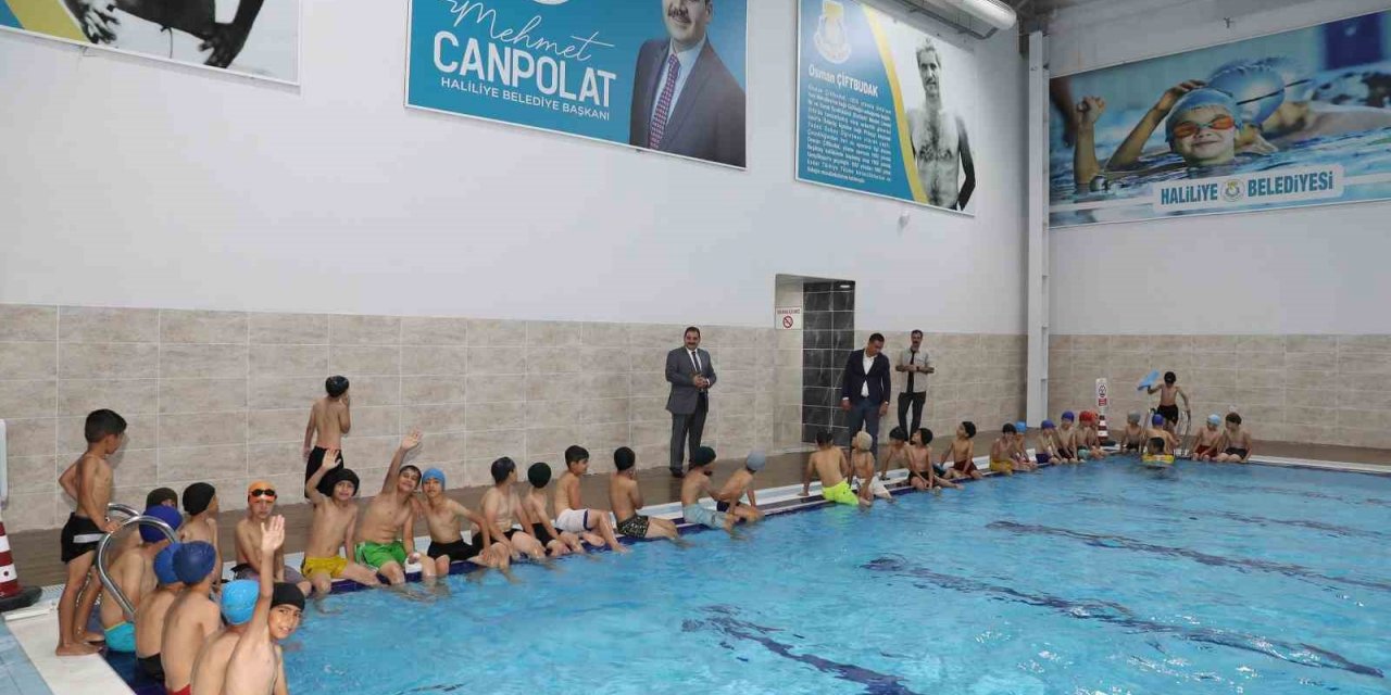 Canpolat spor kurslarındaki gençlerle bir araya geldi