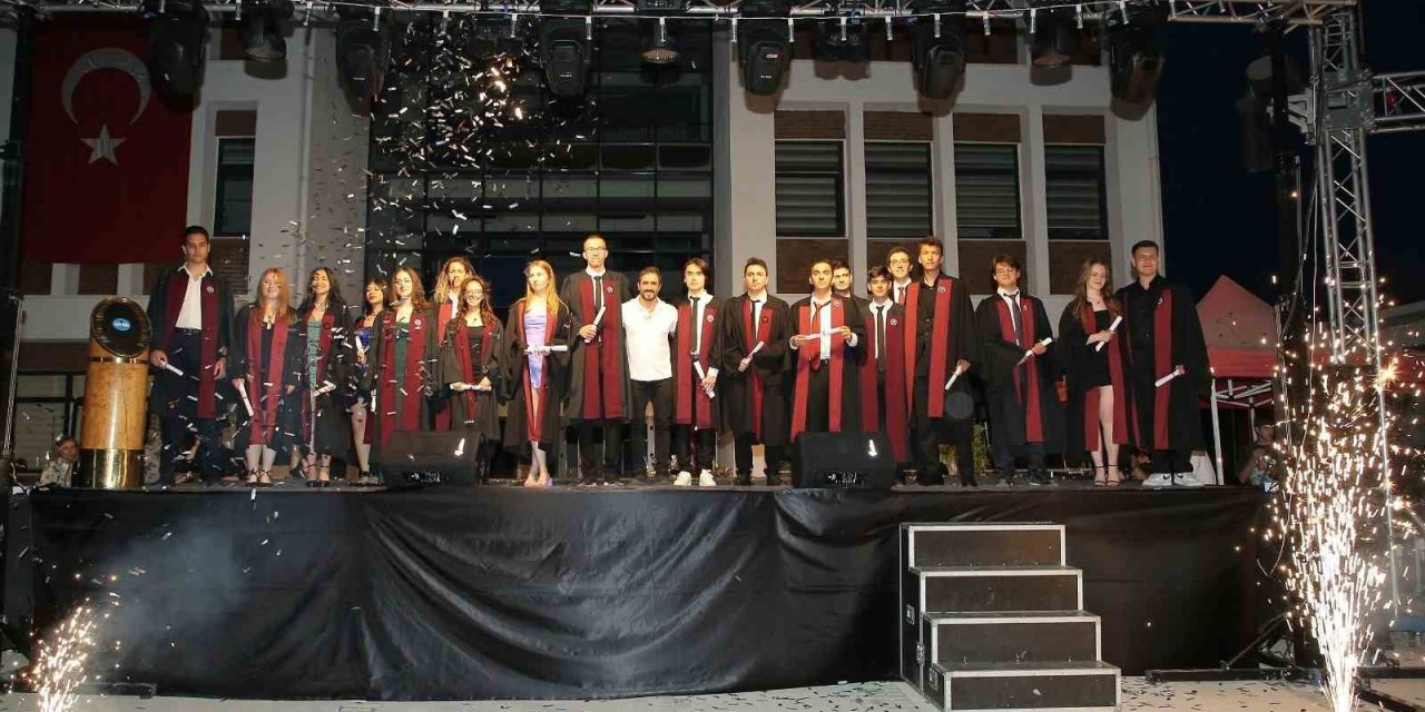 SYAL’de mezuniyet coşkusu