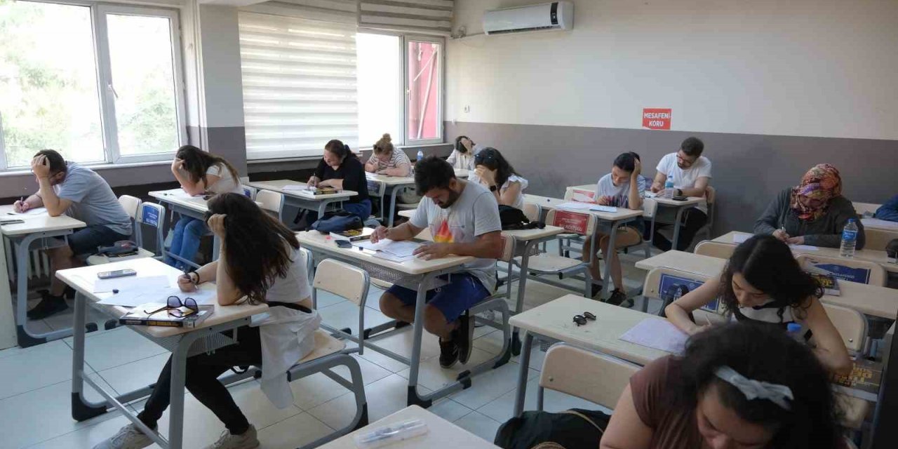 Devlet memuru olmak isteyenler bu kursa akın ediyor