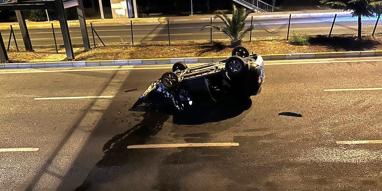 Edremit’te panelvan ile çarpışan otomobil takla attı