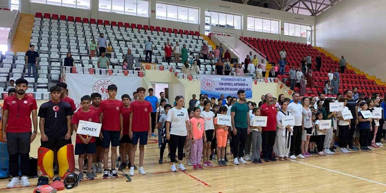 Osmaniye’de yaz spor okulları ve GSB engelsiz spor okulları açıldı