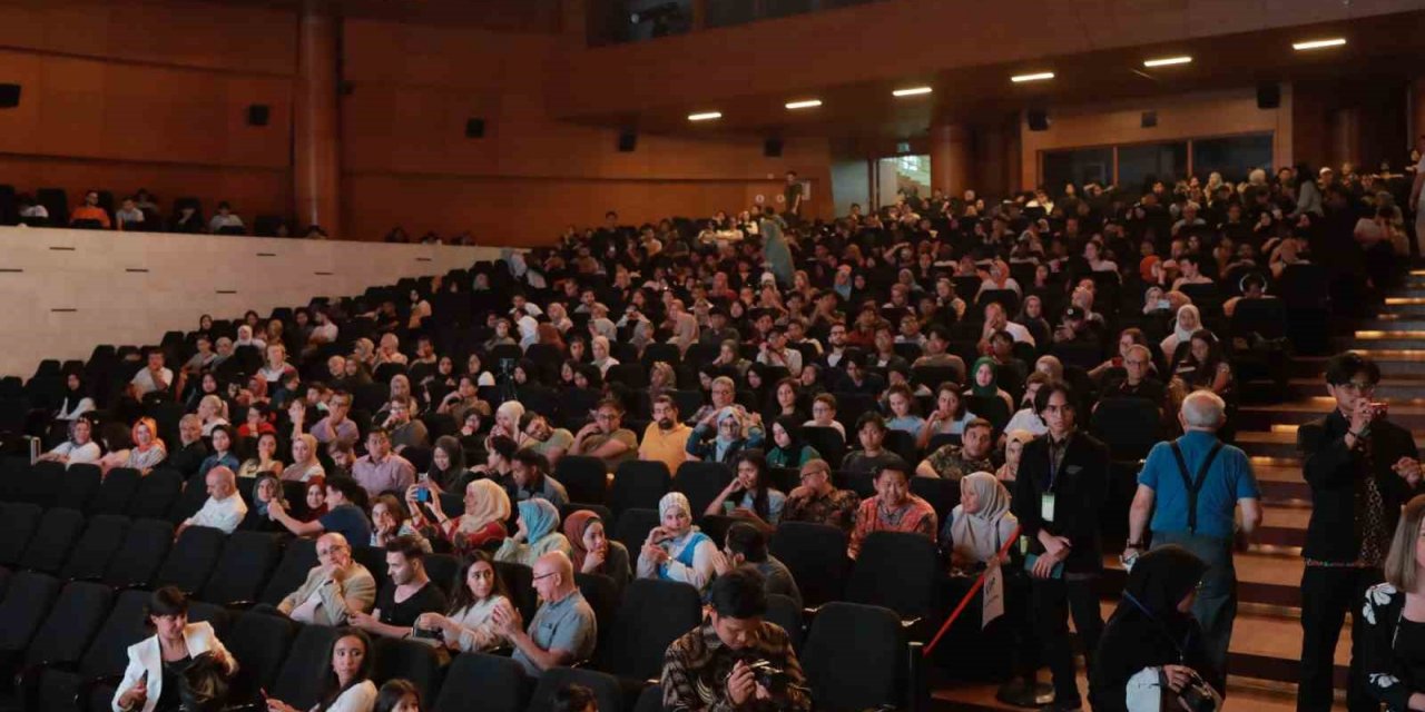 Bursa’da Endonezya rüzgarı esti