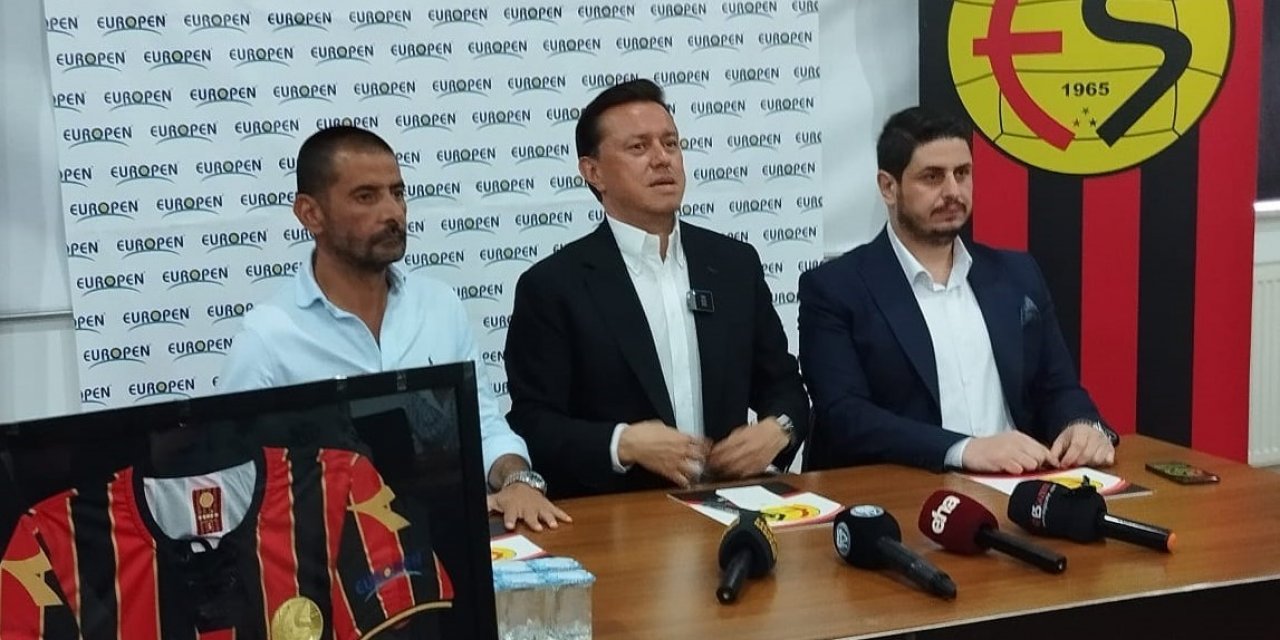 Eskişehirspor, 2 oyuncuyla sözleşme imzaladı