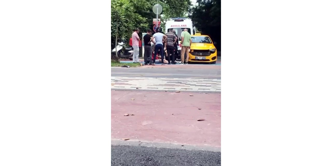 Ticari taksi ile çarpışan motosikletteki kurye yaralandı