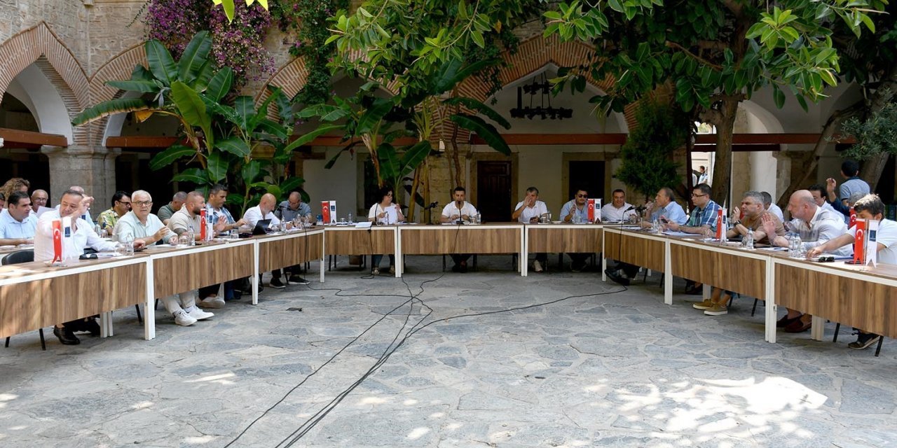 Kuşadası Belediyesi’nden planlı yapılaşma için önemli karar