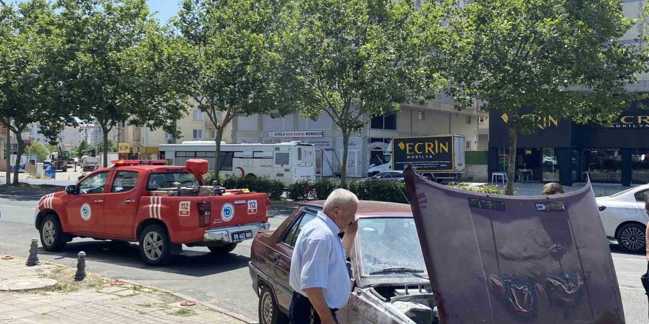 Tamirden çıkan otomobil alev aldı