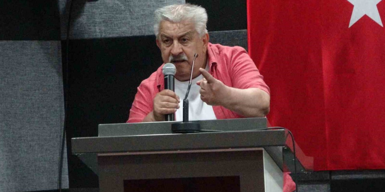 Bilecikspor kongresinde açtı ağzını yumdu gözünü