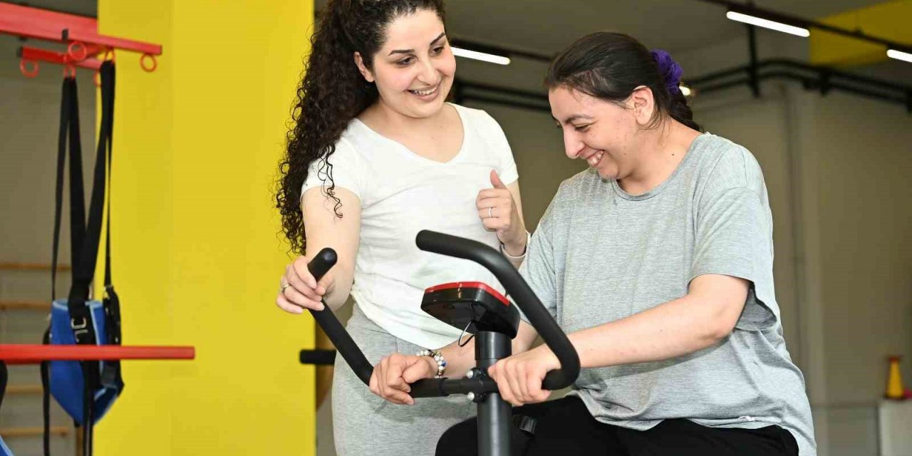 Mamak’ta engelsiz yaşam merkezi kapılarını açtı