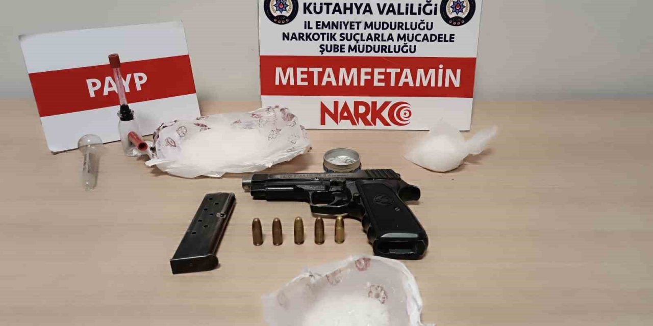 Kütahya’da uyuşturucu operasyonunda 4 tutuklama