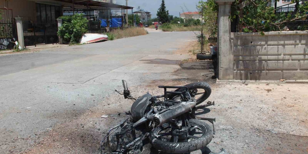 Önce kardeşleriyle tartıştı, sonra evi ateşe verdi