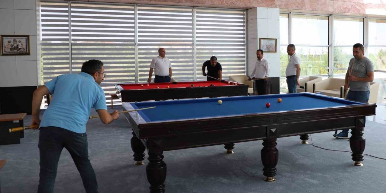 NEVÜ”de Bilardo turnuvası başladı