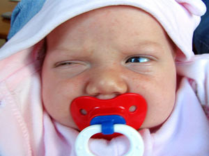 Bebeğinizi emzikten vazgeçirmenin yolu