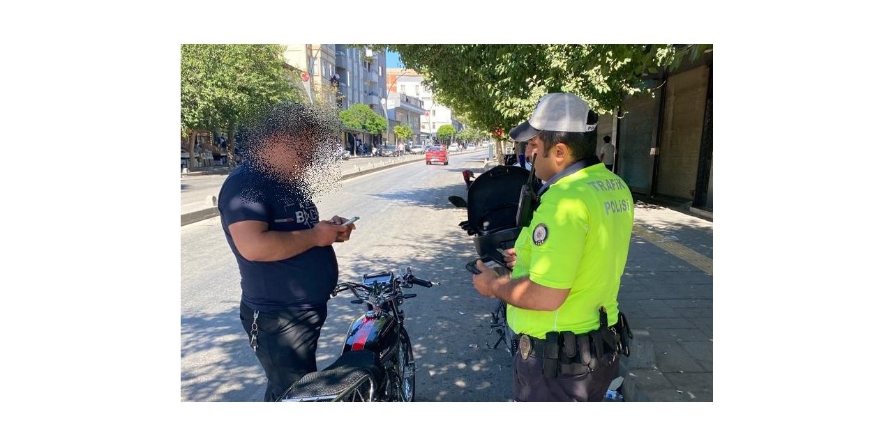 Motosiklet sürücülerine ceza yağdı