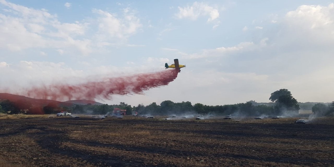 Kula’da 30 dönüm ekin tarlası yandı
