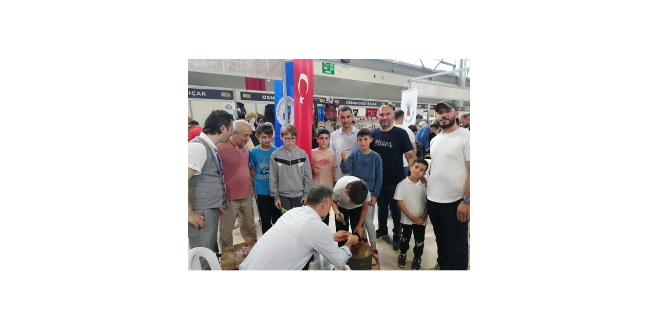 PAÜ’lü akademisyenler Bıçakçılık Fuarına katıldı