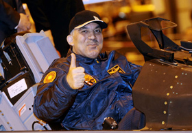 Gül F-16'nın başına geçti